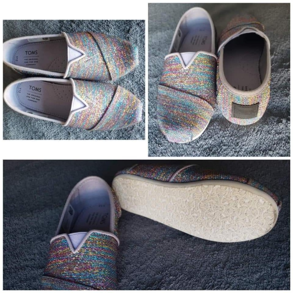 Tom's shoes